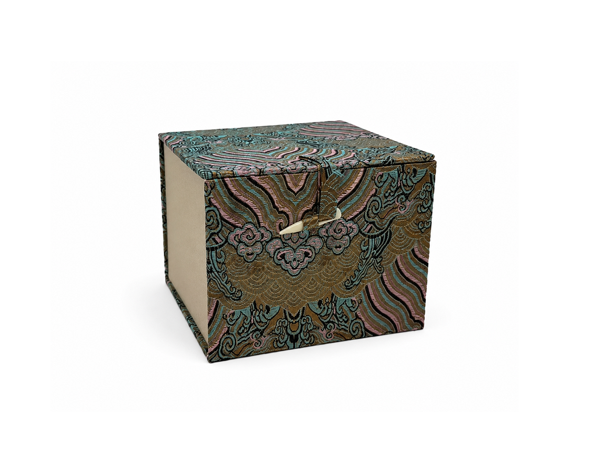 Fabric-Wrapped Suspension Gift Box